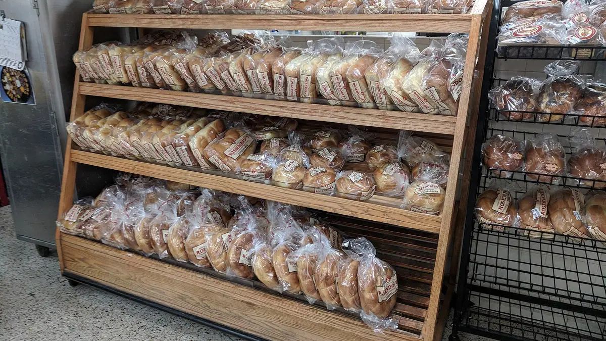 Round and Sons Bakery – bakery in St. Matthew's, Preston